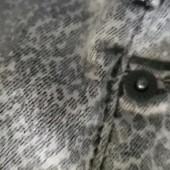 Universal Thread Denim Jeans Womens Size 0 Animal Print Pattern Patterned - Picture 12 of 13